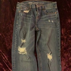 Size 6 standard need out the closet wore 2 times